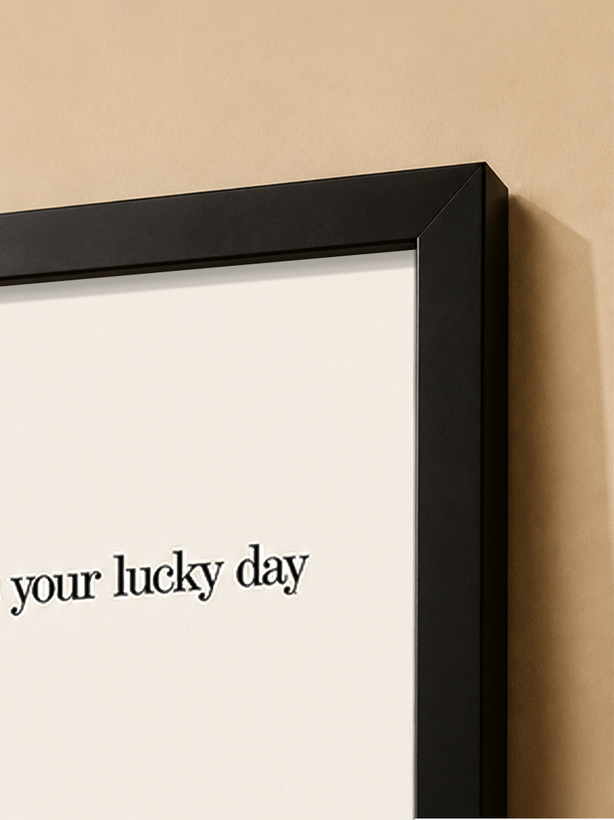 تابلو دکوراتیو مینیمال Lucky Day با طرح توپ شماره ۸ | کد 23